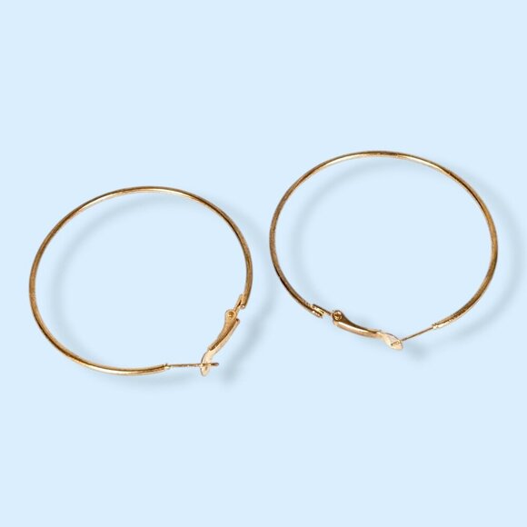 (2/$20) Large Gold Tone Metal Hoops - Picture 6 of 6